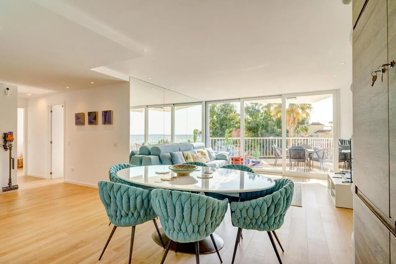 Apartment Beach Front Flat With Sea Views Marbella