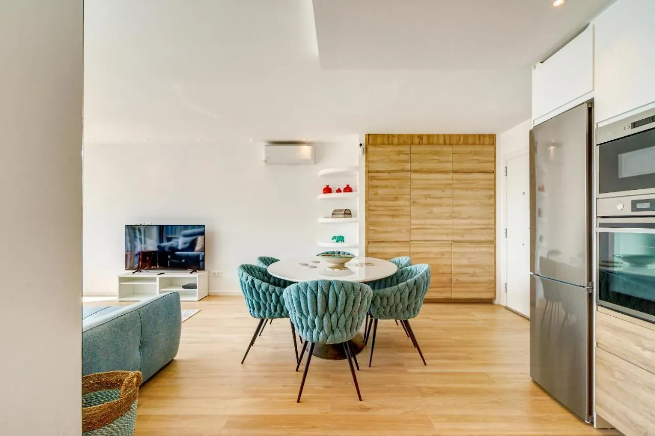 아파트 Beach Front Flat With Sea Views 마르베야